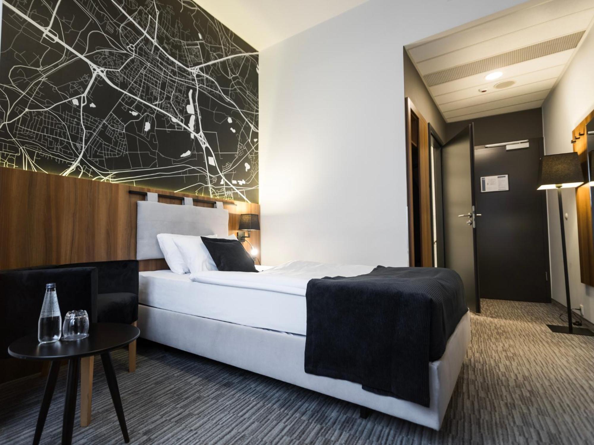 Best Western Hotel Mariacki Katowice Eksteriør billede